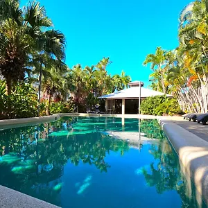 comfort-inn-suites-trinity-beach-club.queenslandhotels.net/